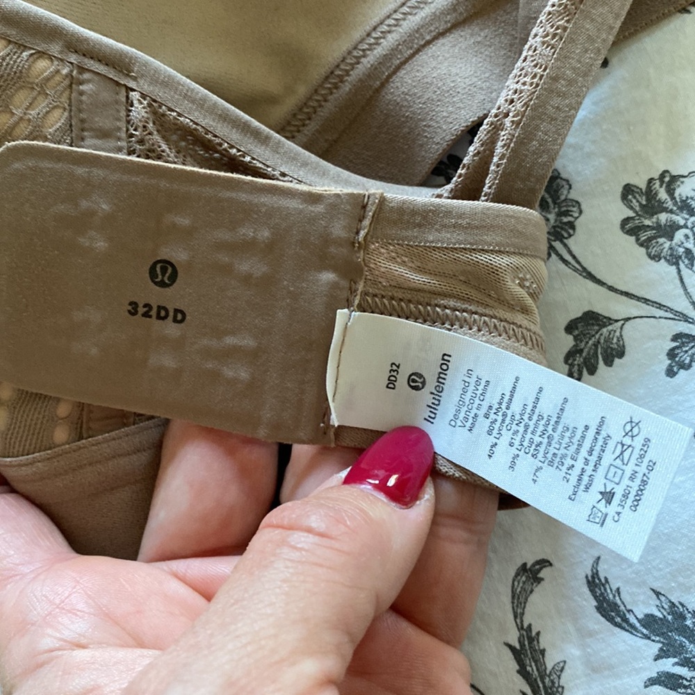 Lululemon Bra - Picture 4 of 5